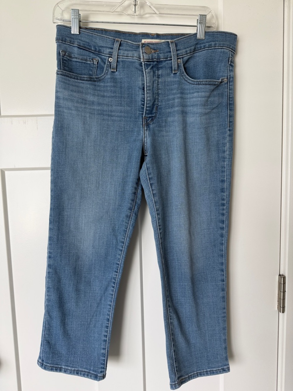 Levi’s Women’s Capri Jeans Size 30 Waist